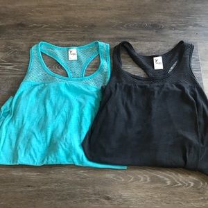 ❗️SOLD❗️Old Navy Active Tank Tops
